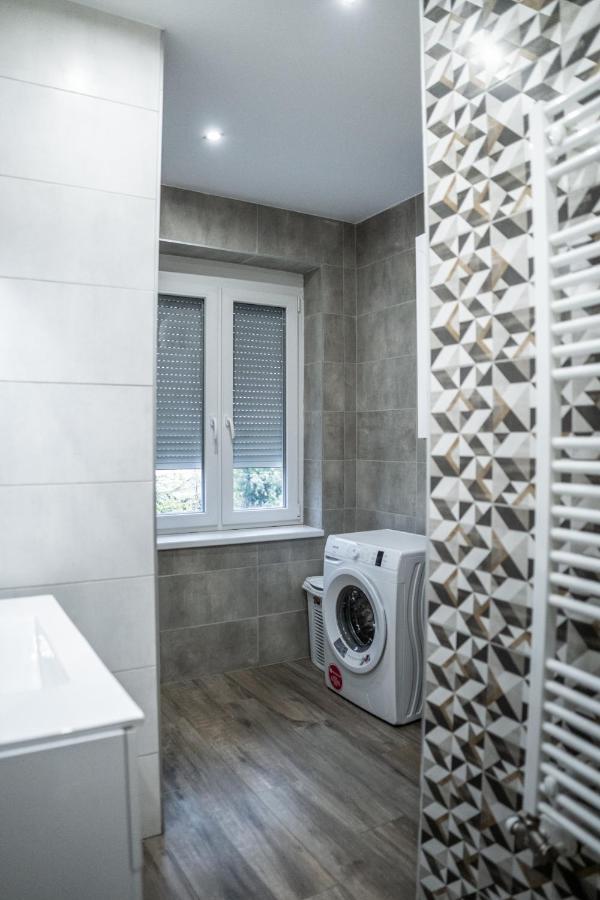 Attila Luxury Apartment Сегед Экстерьер фото